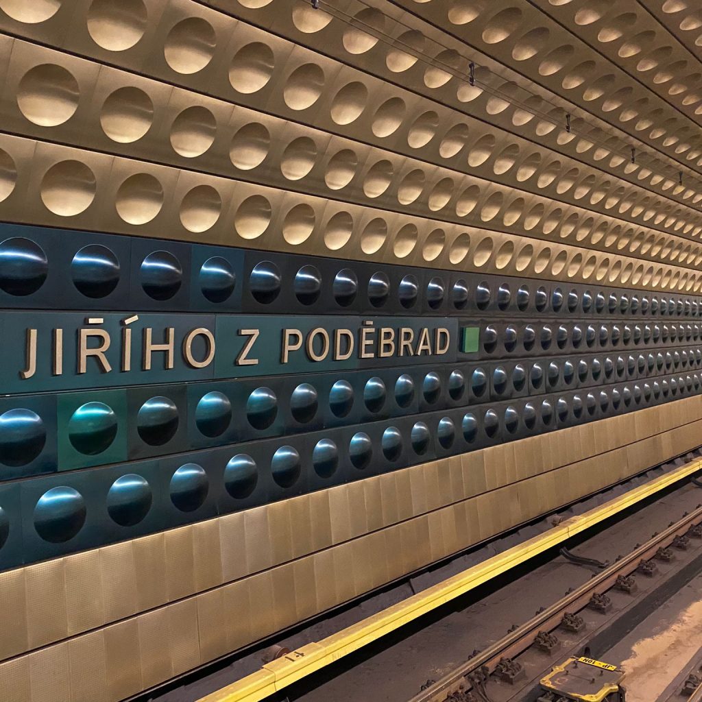 Metro de Praga.