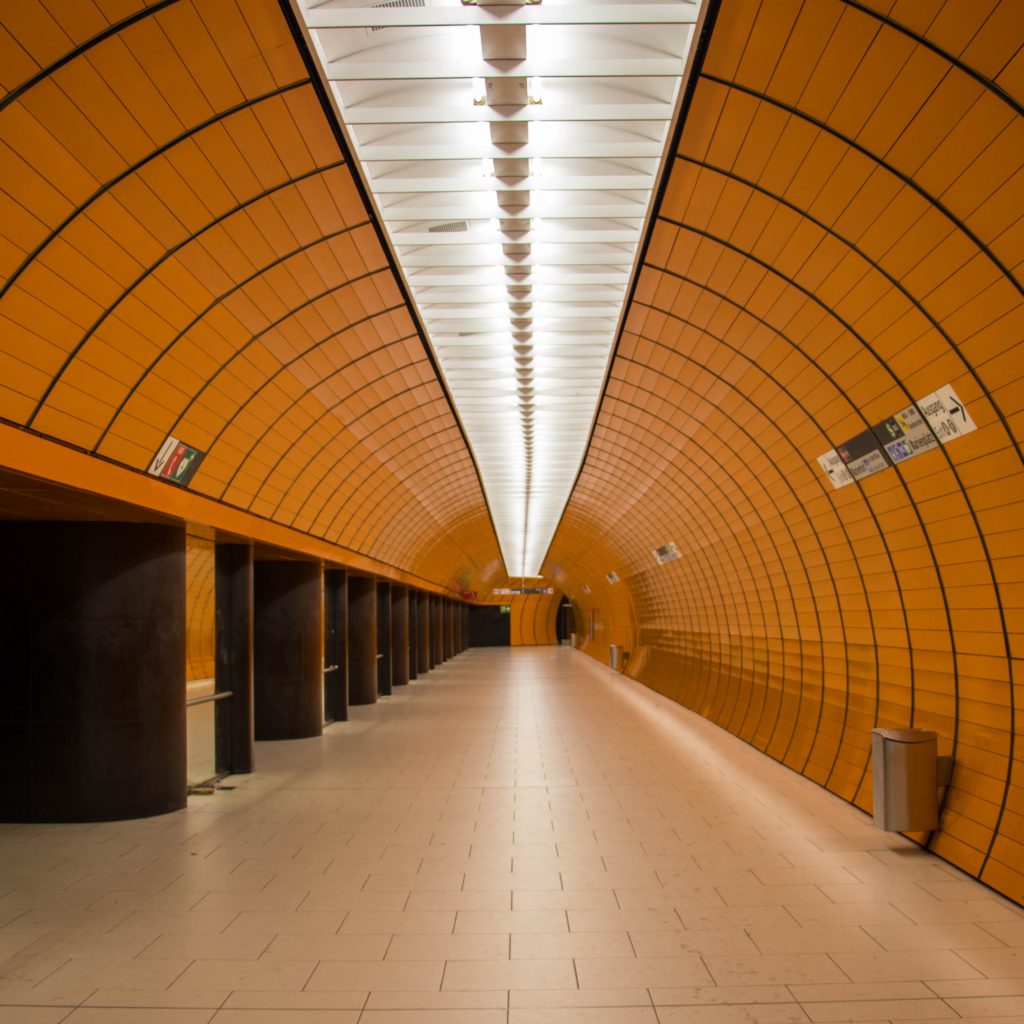 Estação de metro em Marienplatz.