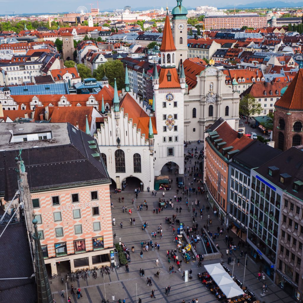 Foto aérea da praça de Marienplatz, em Munique na Alemanha.