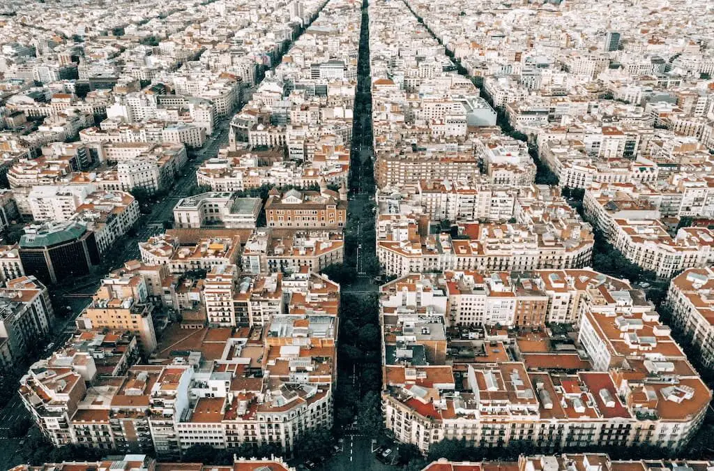 Onde se hospedar na cidade de Barcelona?
