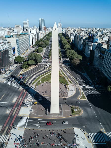 Foto do  Obelisco, parte do roteiro em Buenos Aires  em 5 dias.