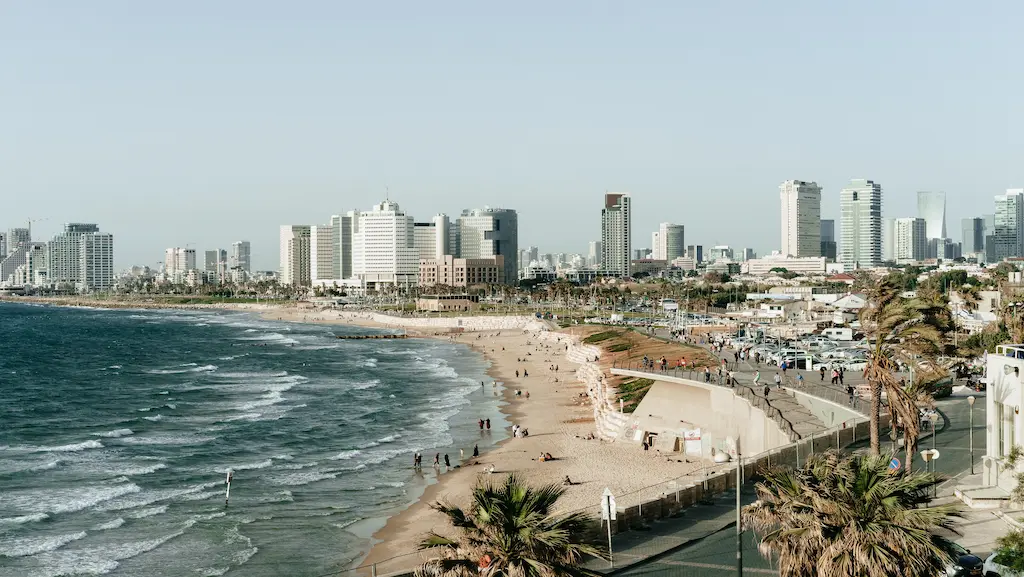 Praia na cidade de Tel Aviv, em Israel