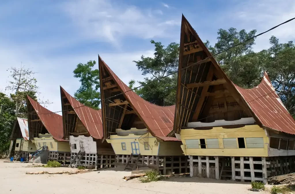 Tradicional estilo arquitetônico da Sumatra, Indonésia - Casa Batak