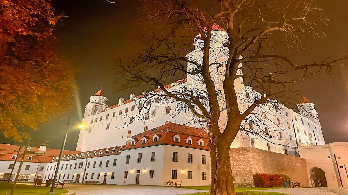 Castelo de Bratislava, Eslováquia - De Lugar Nenhum