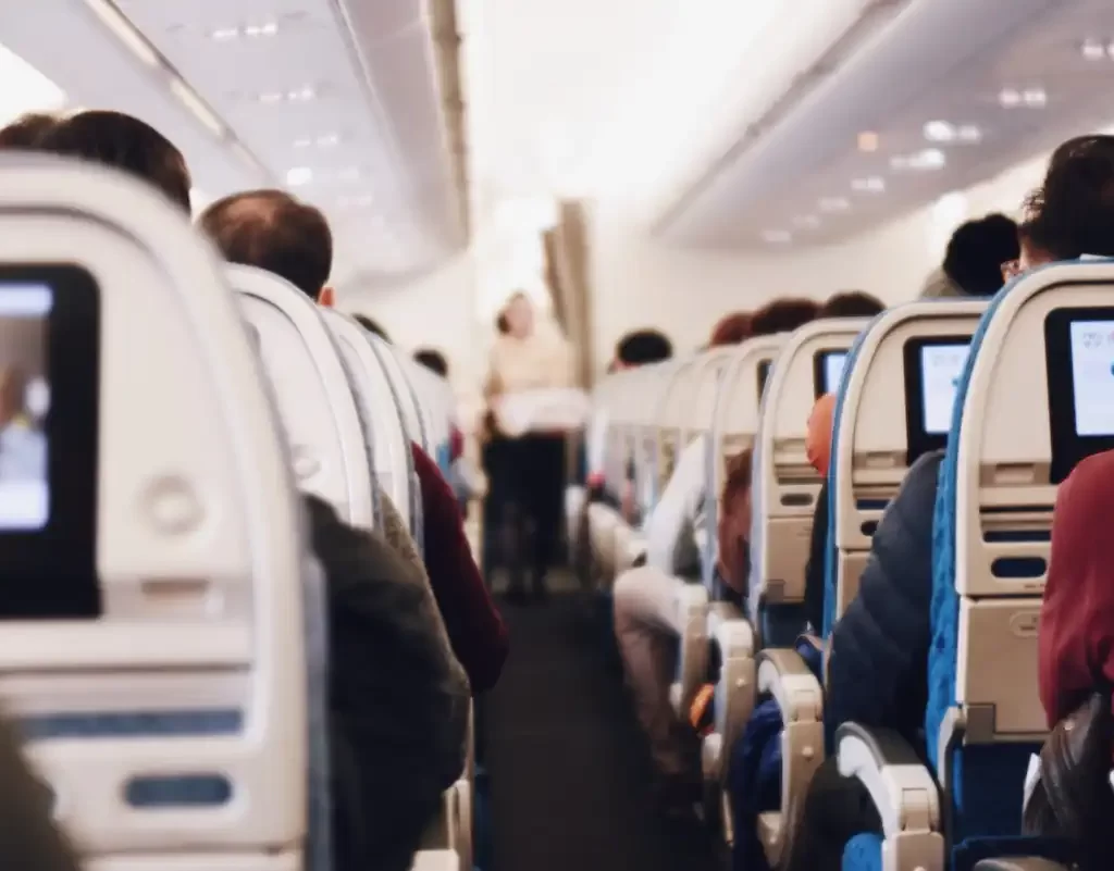 passageiros na aeronave - dicas para acumular milhas aéreas