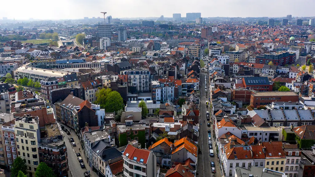 Explore o bairro moderno de Sainte-Catherine, um lugar dinâmico e moderno onde se hospedar em Bruxelas.