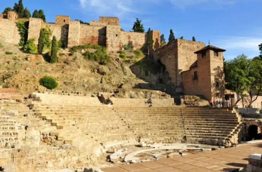 Teatro Romano e Alcazaba são algumas das principais atracões se você não sabe o que visitar em Málaga.